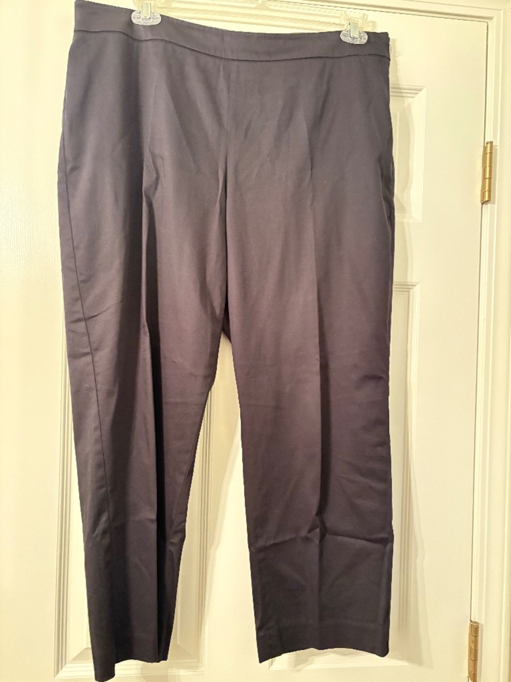 Talbots light pant, size 16, black with zipper